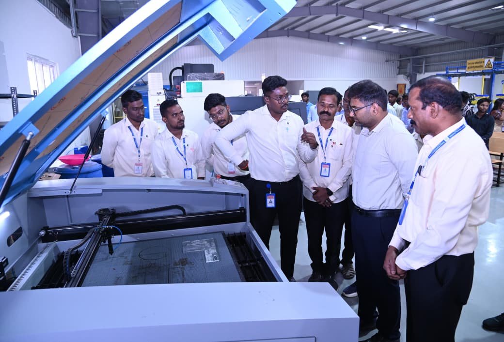 ఏ.టి.సి నైపుణ్య శిక్షణ కోర్సుల ద్వారా ఉపాధి...జిల్లా కలెక్టర్  కోయ శ్రీ హర్ష